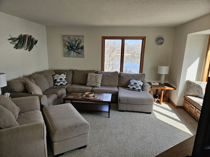 Charming Lake House Sleeps 19 - Forest Lake, MN