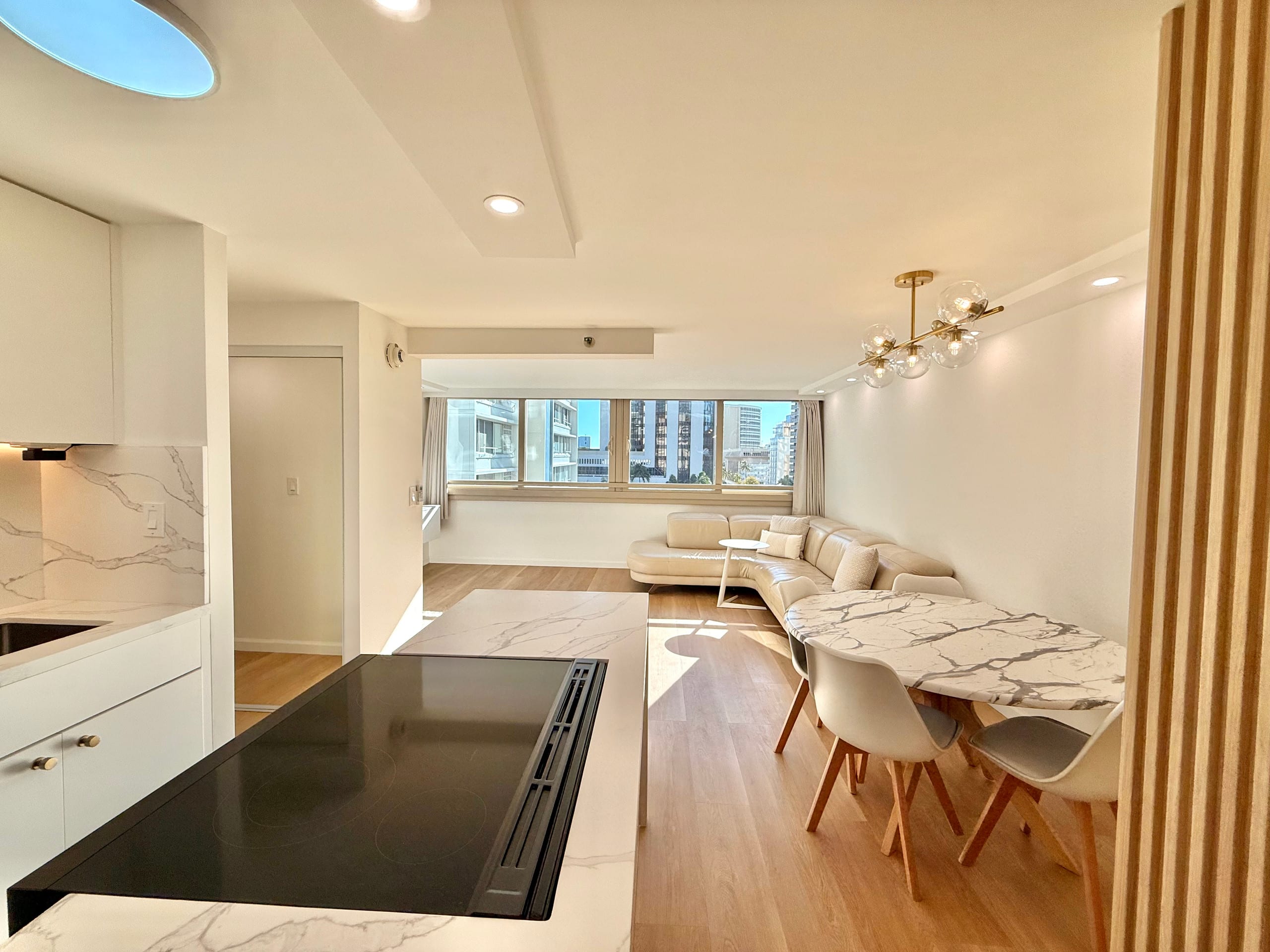 Waikiki City View + Infinity Pool #5 Free parking! - Image 17