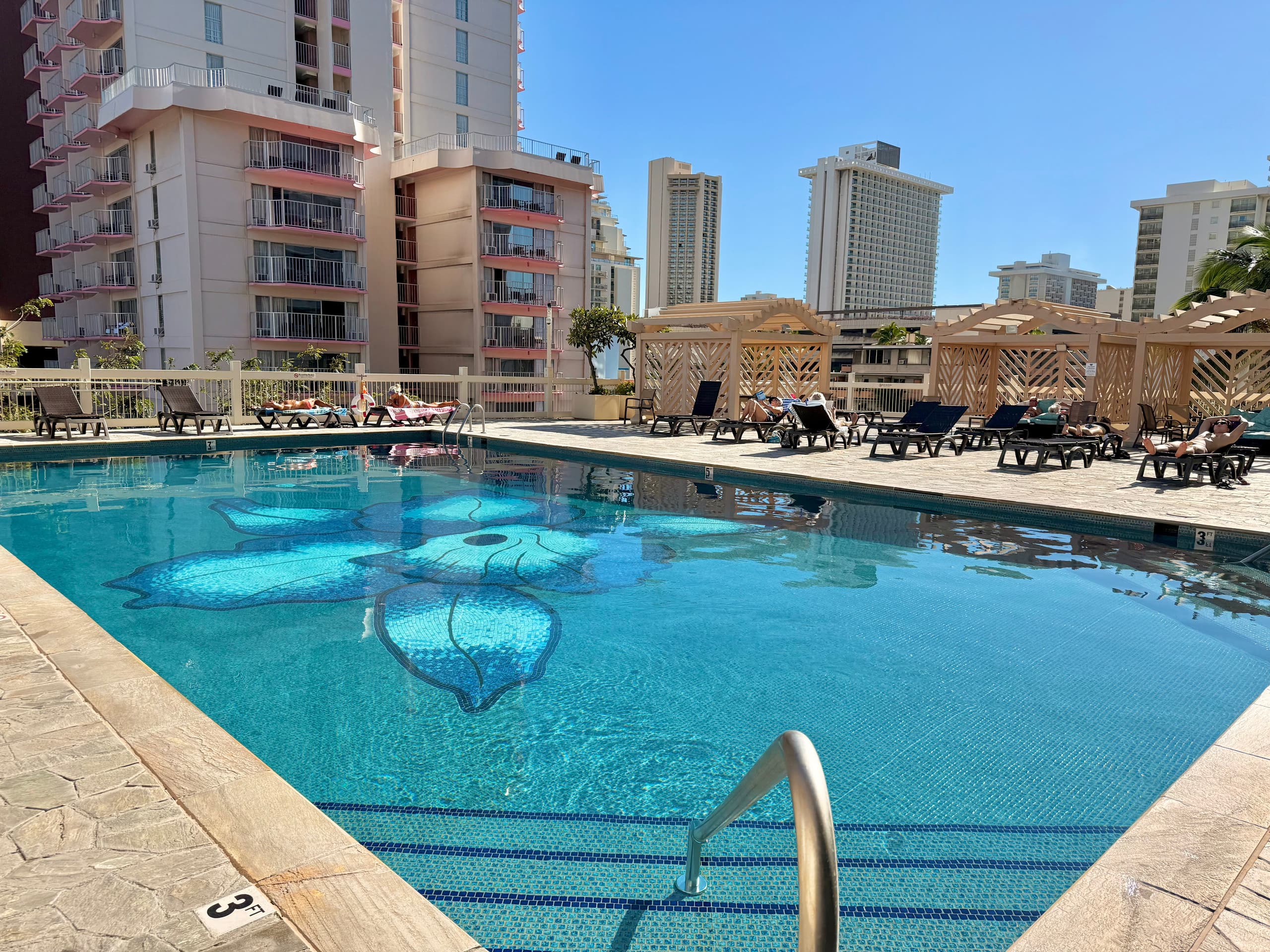 Waikiki City View + Infinity Pool #5 Free parking! - Image 29