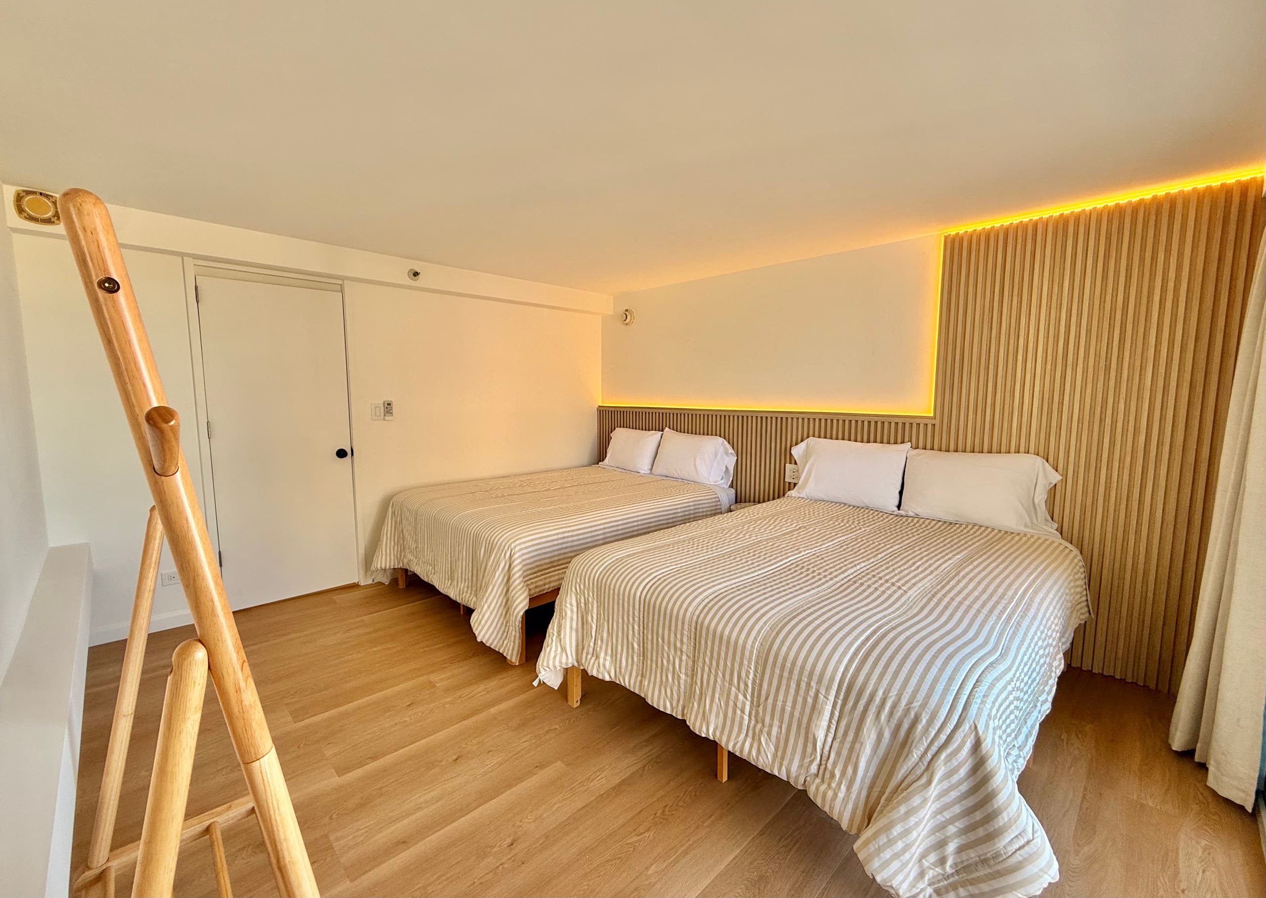 Waikiki City View + Infinity Pool #5 Free parking! - Image 19