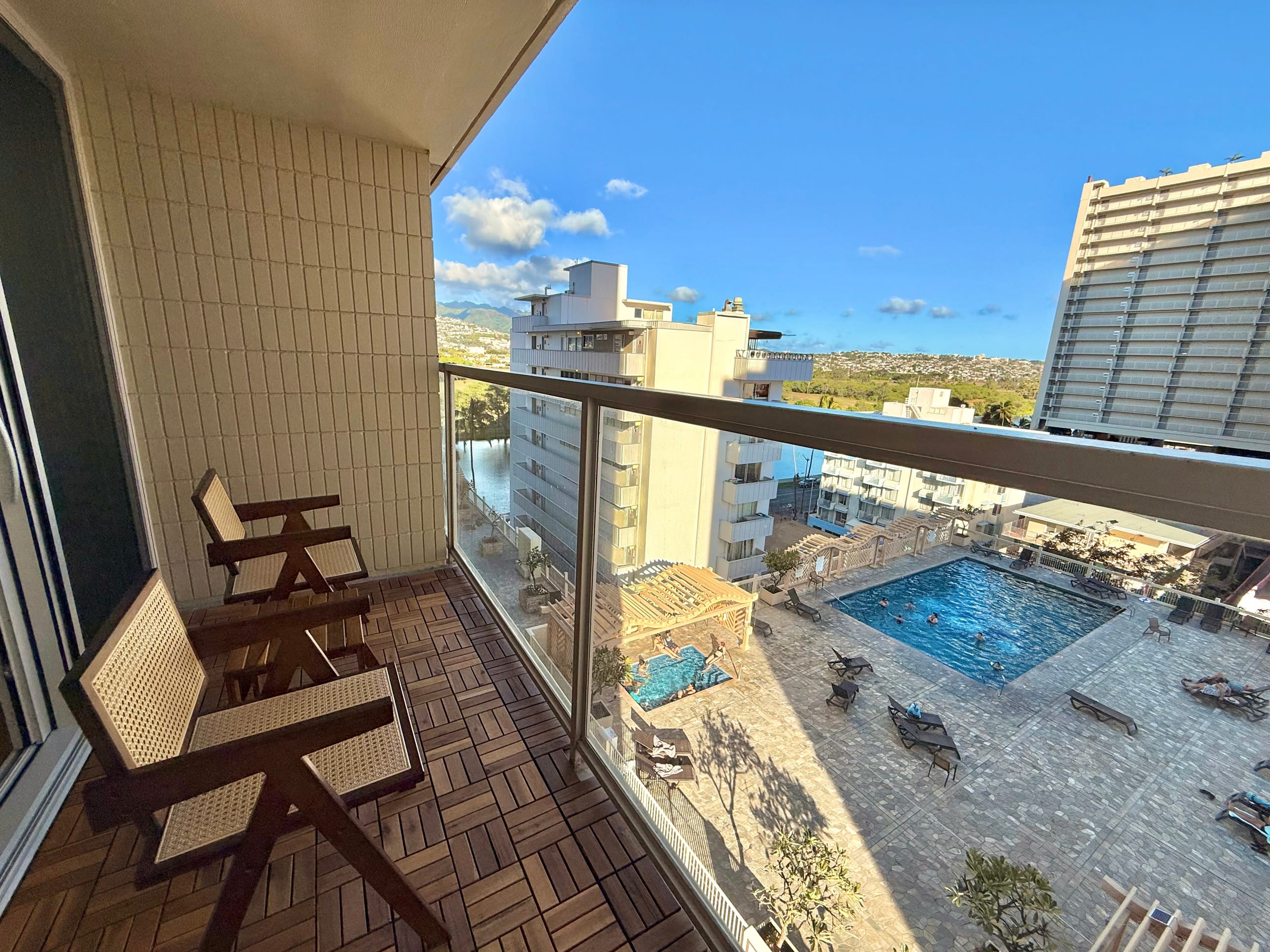 Waikiki City View + Infinity Pool #5 Free parking! - Image 28