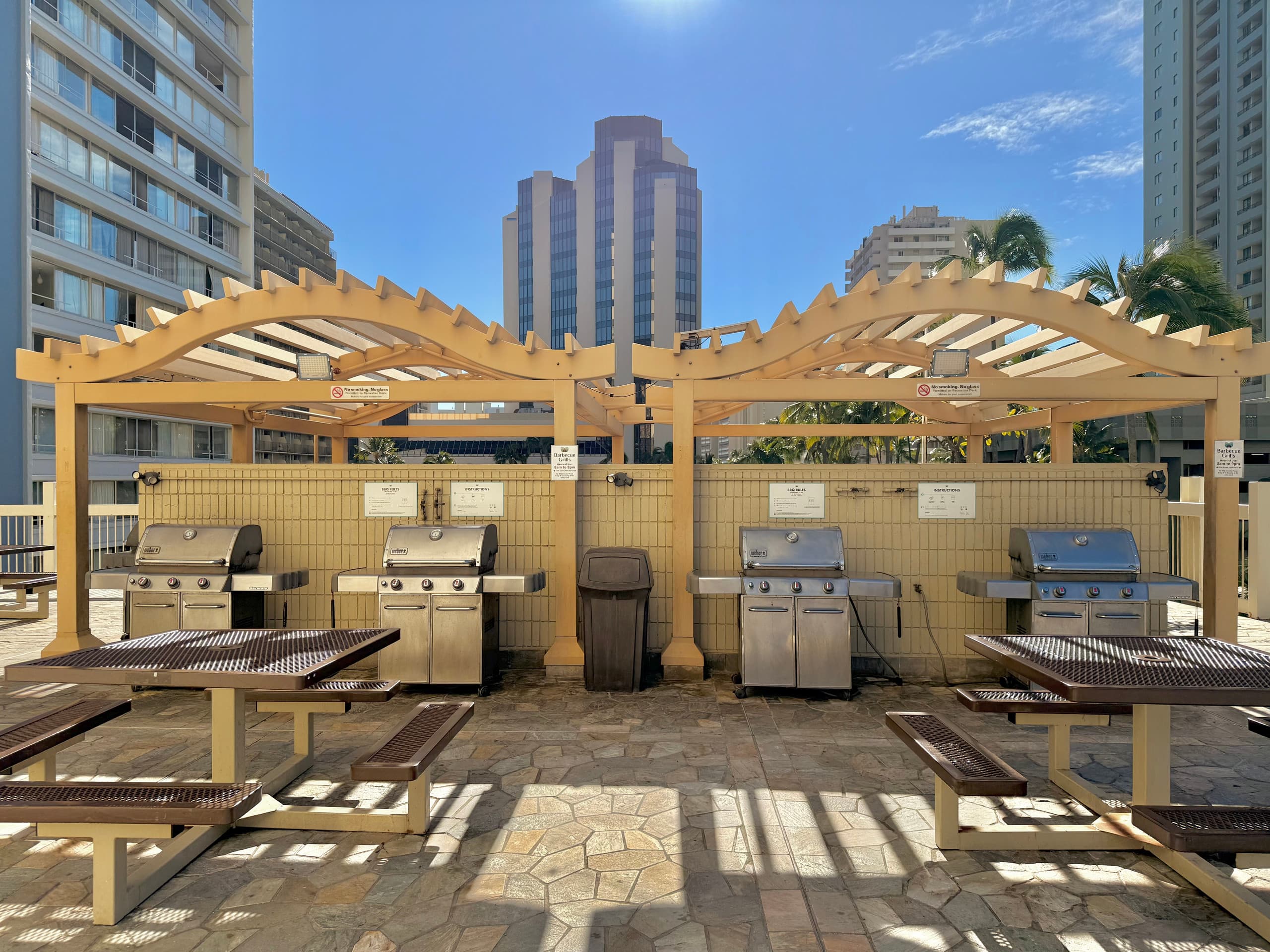 Waikiki City View + Infinity Pool #5 Free parking! - Image 41