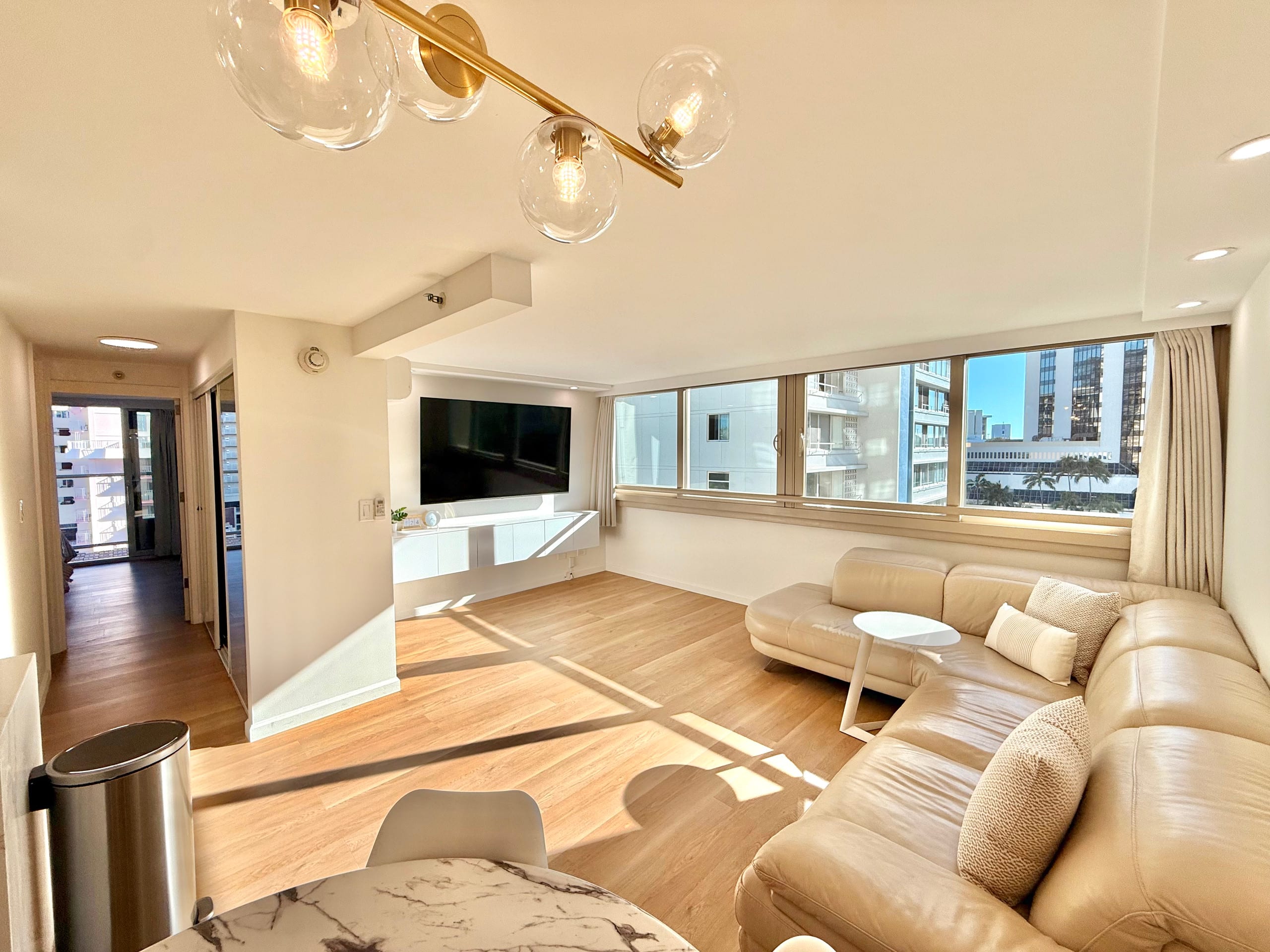 Waikiki City View + Infinity Pool #5 Free parking! - Image 6