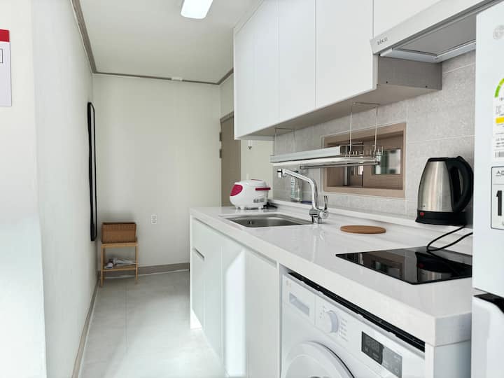 Obangbnb1#yeonsan Station 5 Minutes#gwanganri - Busan