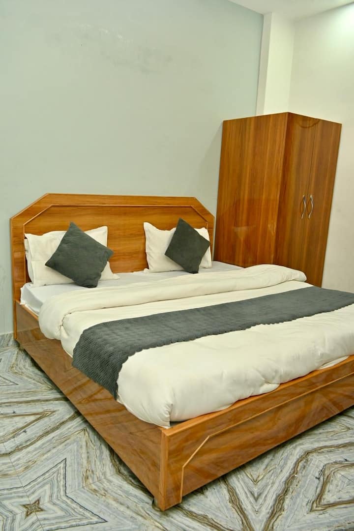 Hotel Raghunath Residency - Kanpur