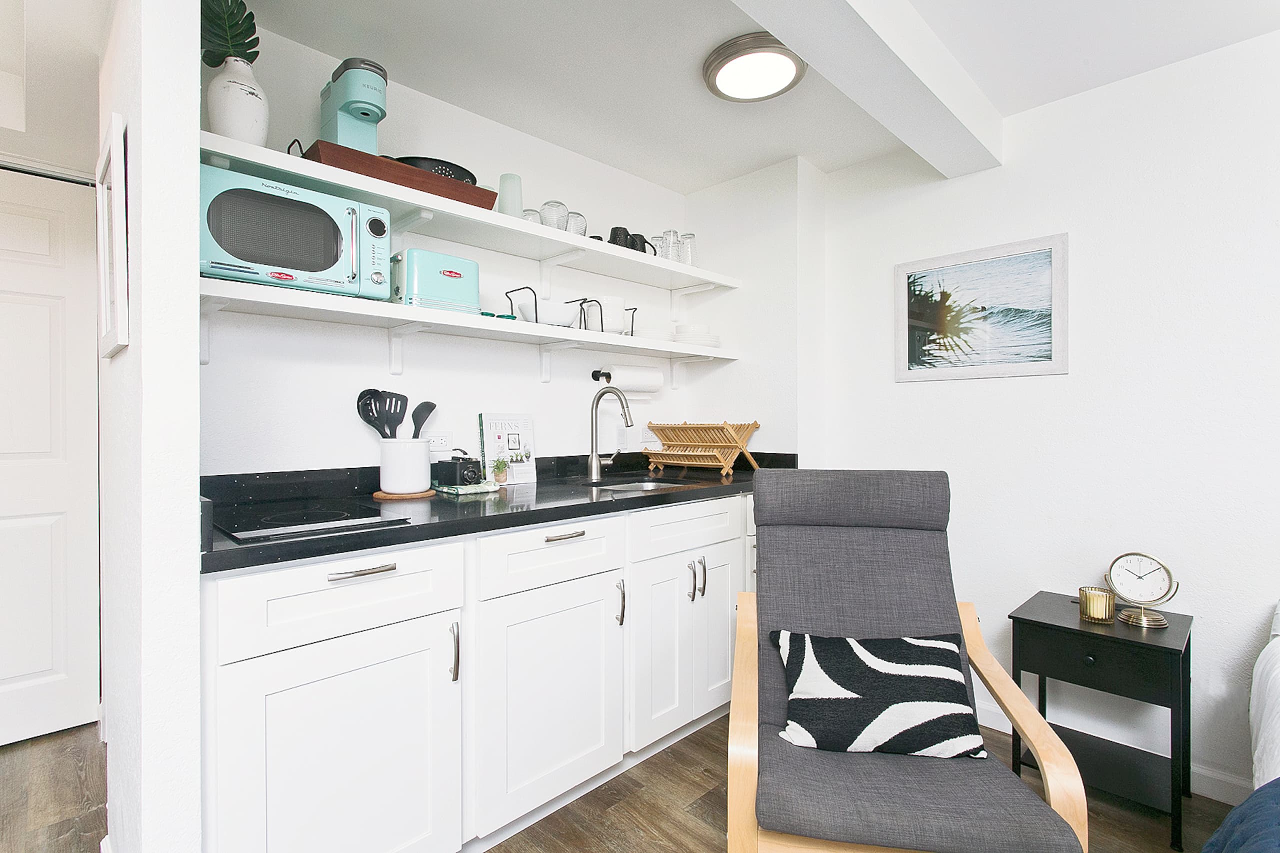 Condo in Honolulu · ★4.97 · 1 bedroom · 1 bed · 1 private bath - Image 10