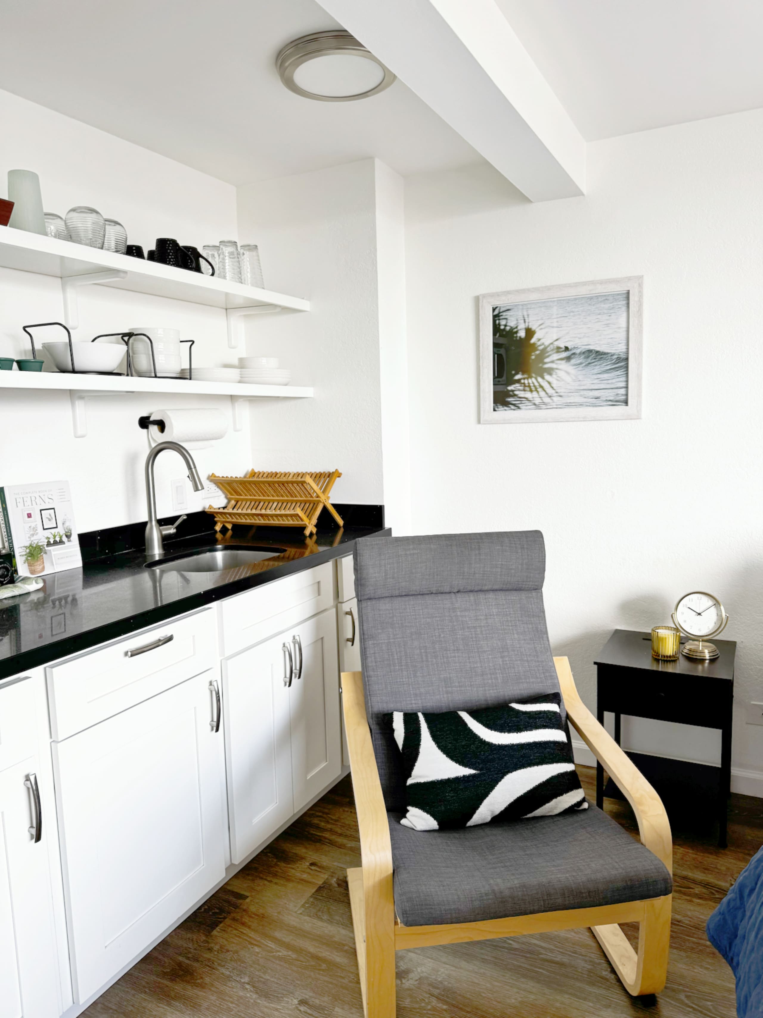 Condo in Honolulu · ★4.97 · 1 bedroom · 1 bed · 1 private bath - Image 14