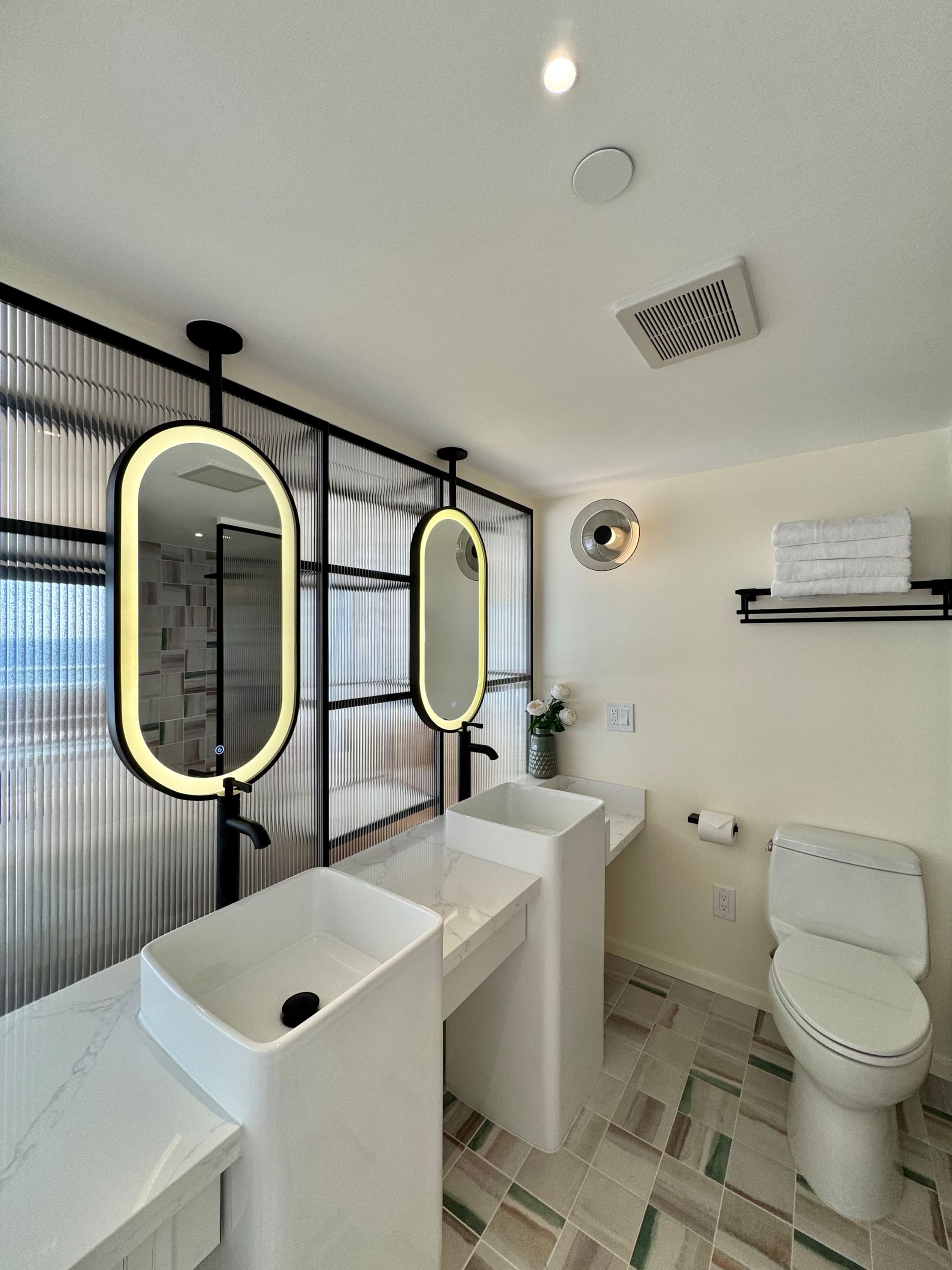 Condo in Honolulu · ★4.86 · 1 bedroom · 2 beds · 1 private bath - Image 40