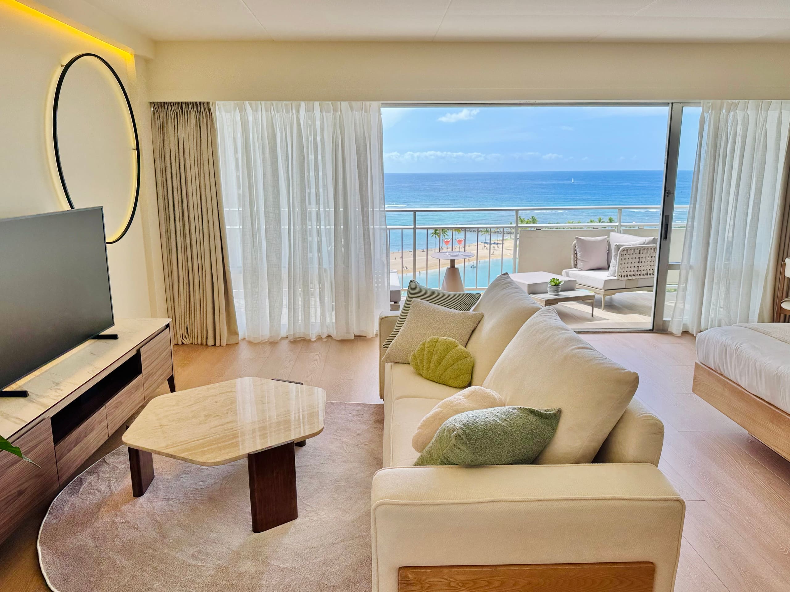 Condo in Honolulu · ★4.86 · 1 bedroom · 2 beds · 1 private bath - Image 8