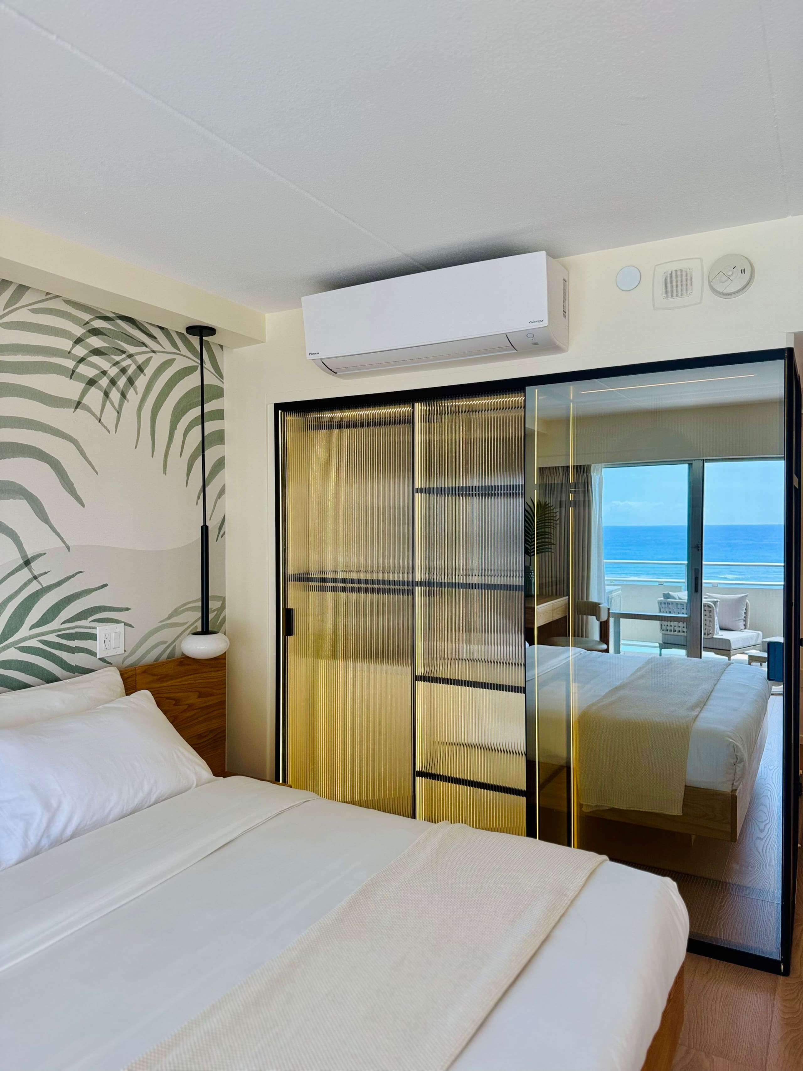 Condo in Honolulu · ★4.86 · 1 bedroom · 2 beds · 1 private bath - Image 16