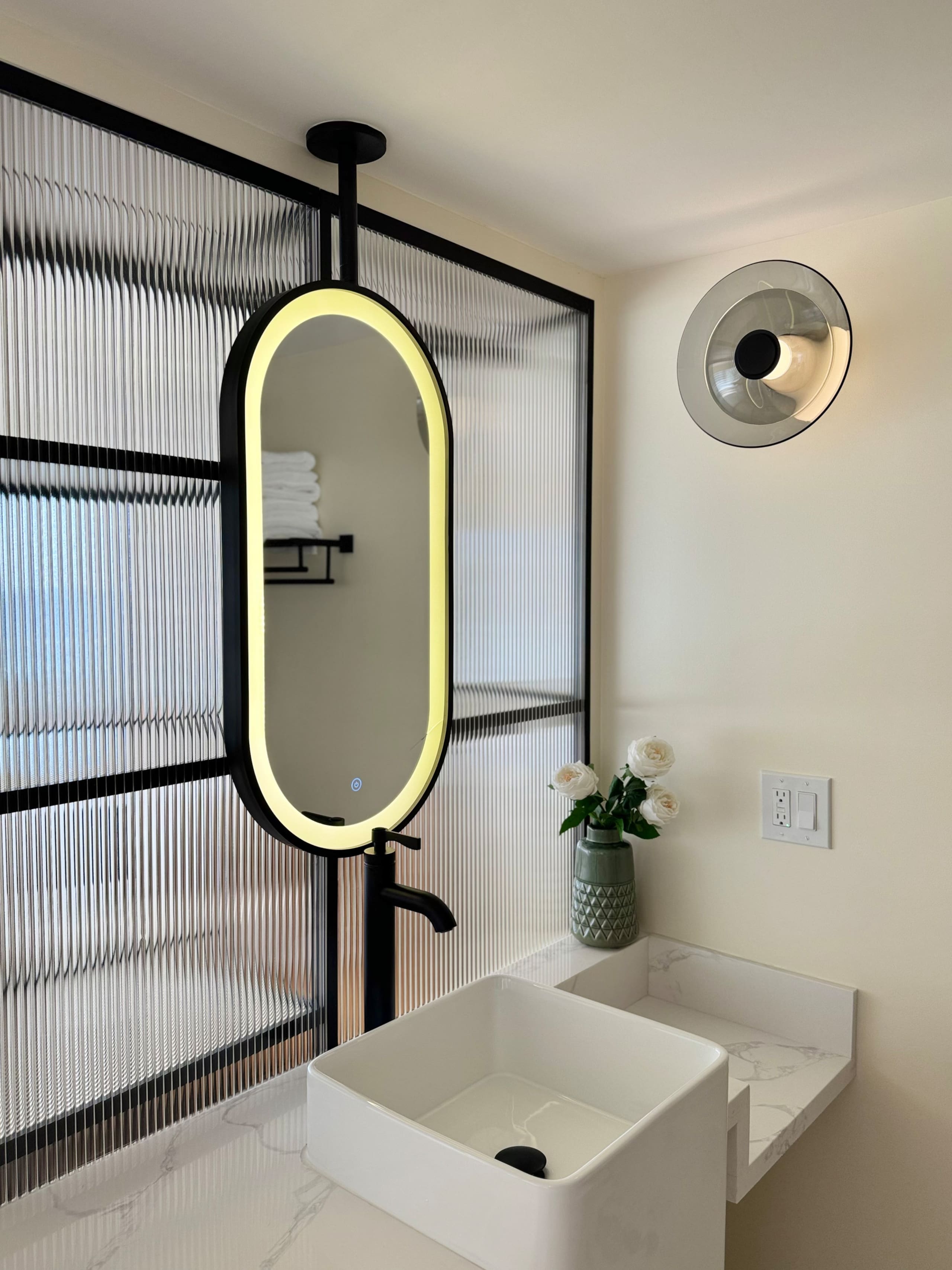 Condo in Honolulu · ★4.86 · 1 bedroom · 2 beds · 1 private bath - Image 39