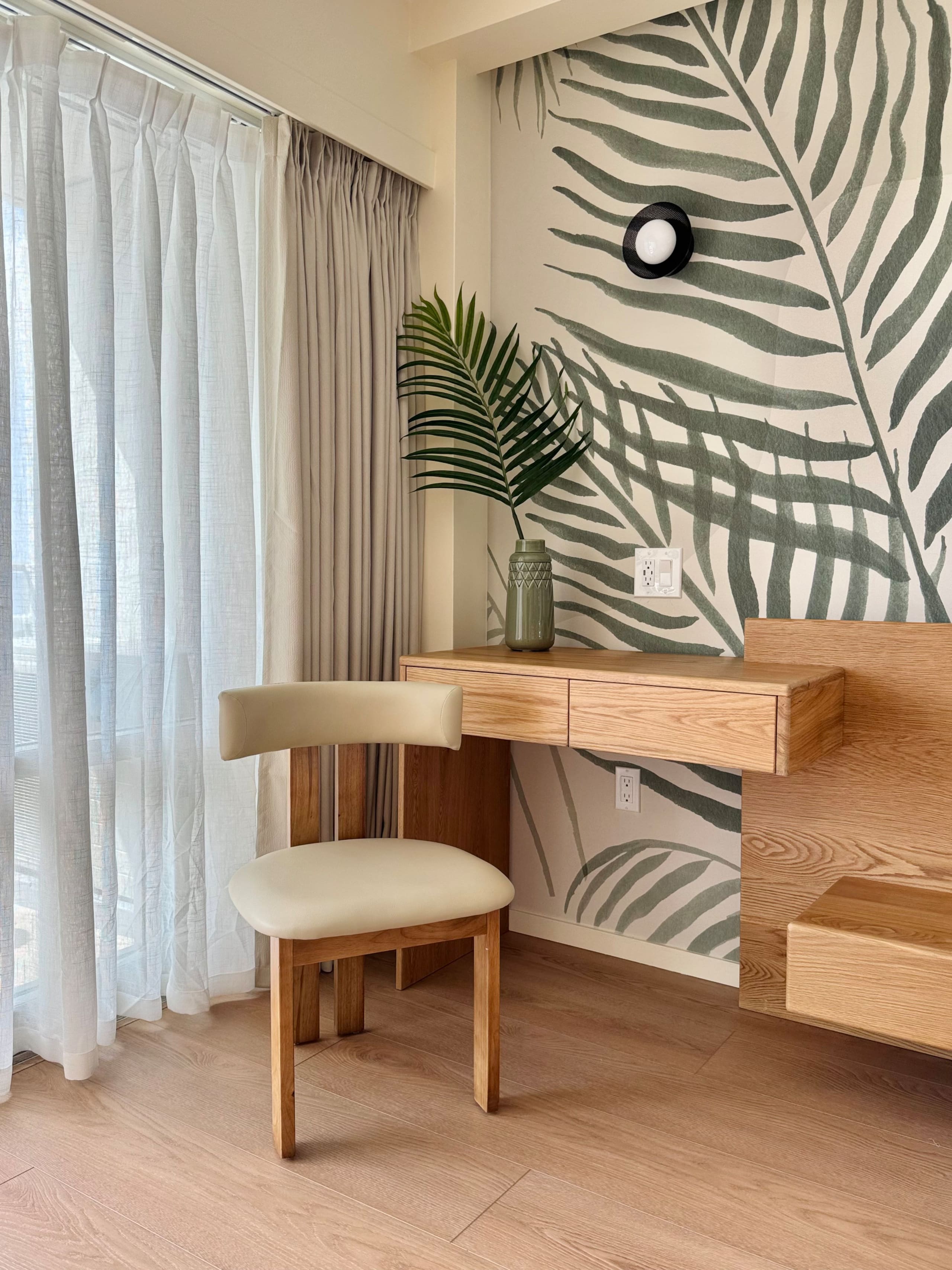 Condo in Honolulu · ★4.86 · 1 bedroom · 2 beds · 1 private bath - Image 28