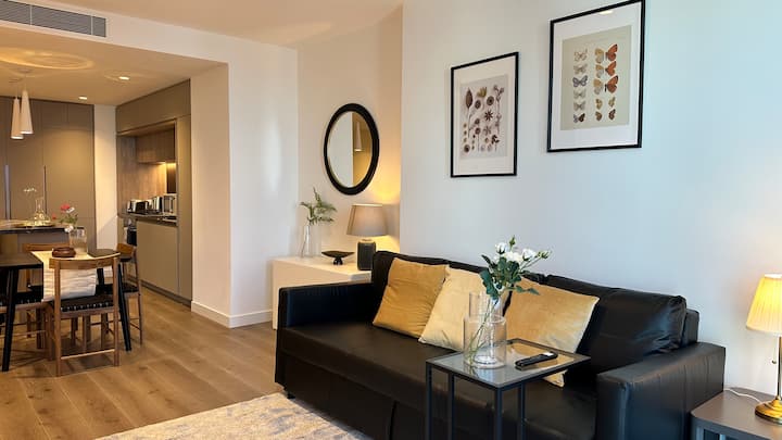 Luxury Cbd High-floor 1br W Skyline View Sky Bus - Melbourne