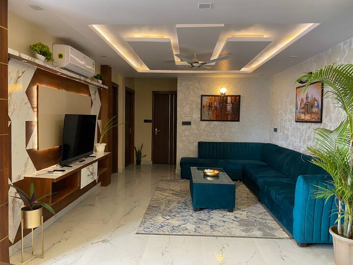 Famjam | 8bhk Luna Luxe - Jaipur