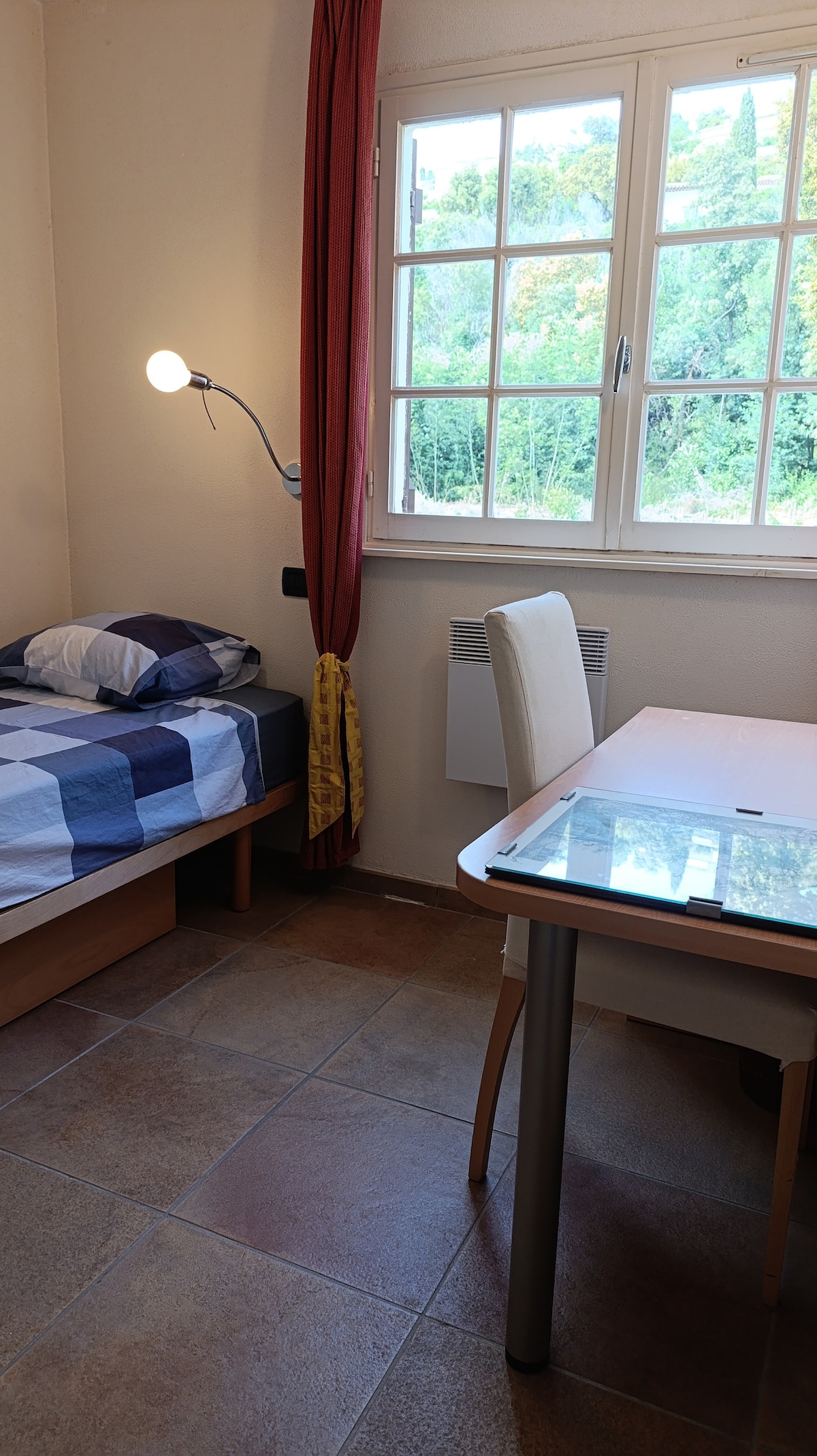 غرفة النوم 2