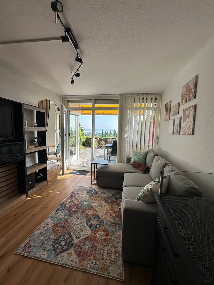 Terrassen Fewo  
"Kleine Perle" 
Mit Bodenseeblick - Meersburg