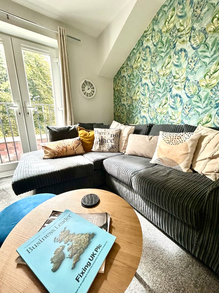 Modern 2bed | Netflix & Free Parking | Telford Gem - 텔퍼드