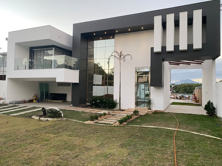 Casa No Canal De Guarapari - Guarapari