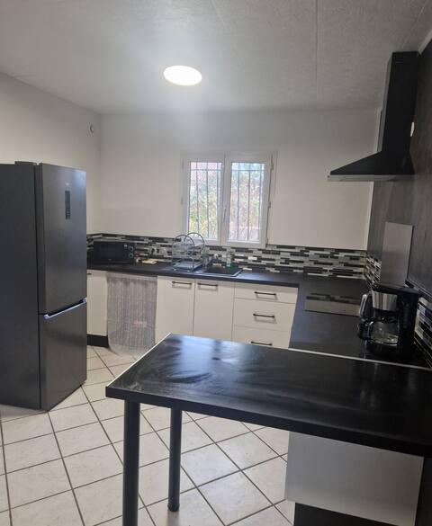 Domaine des Iris, Maison Cruas