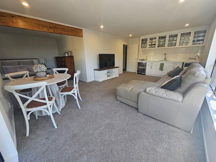 Cozy Self-contained Studio Guest Suite. - Auckland
