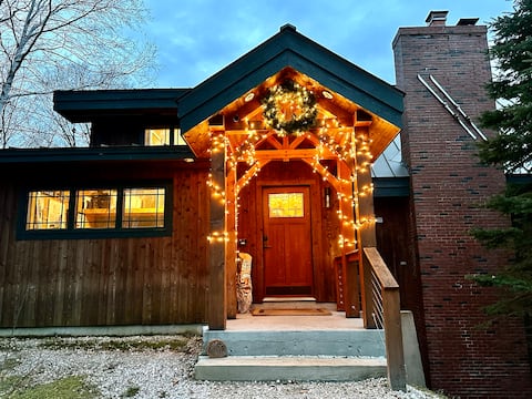 Luxury, AC, 6 BR, 12 Bed, 3 Bath, Hot Tub,discount