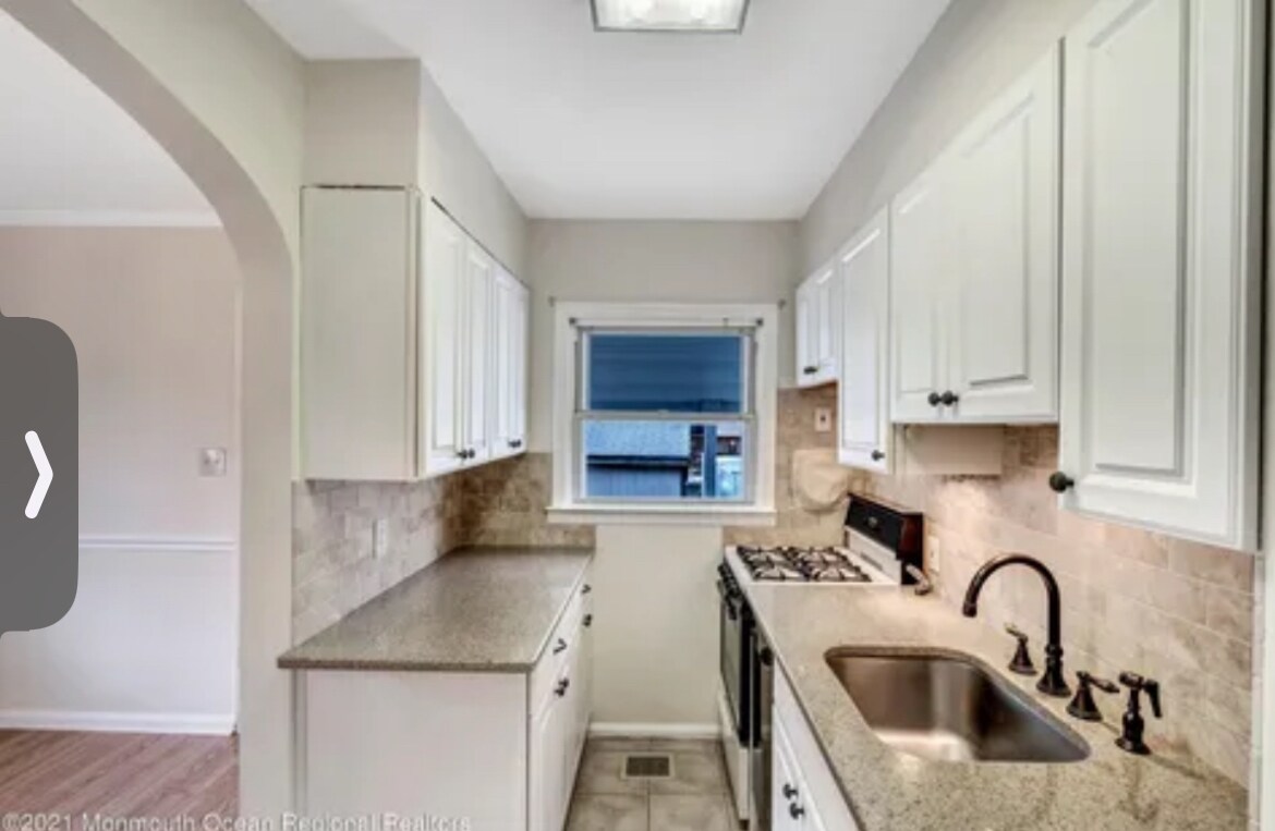 Quarto acolhedor em Edison Townhouse - Casas para Alugar em Edison ...