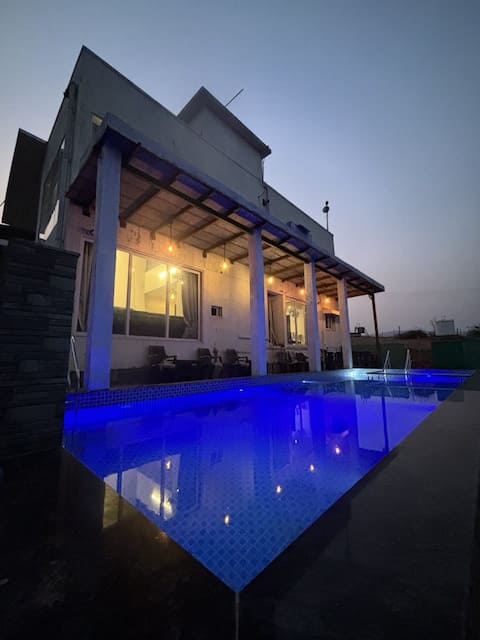Forest trail villa in hill top of Karjat, pvt pool