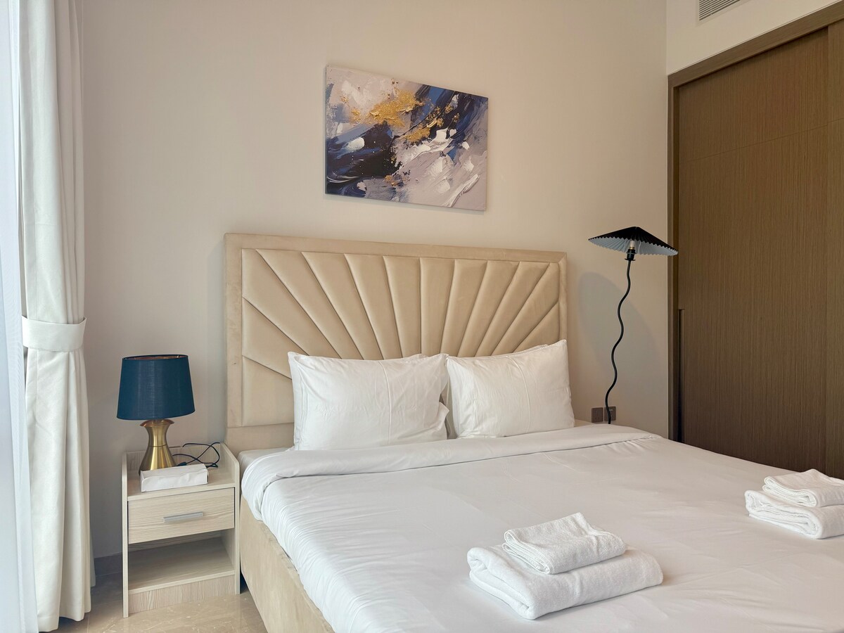 1 Bedroom Furnished Apartment | Grande Signature Residences 3