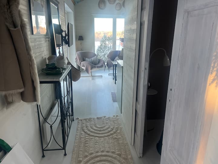 Gäststuga Och Bastu Med Sjöutsikt - Sweden