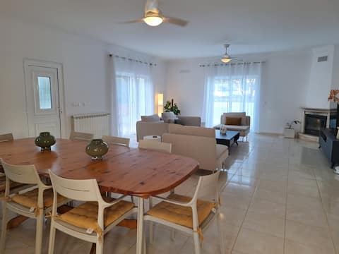 Top performing Airbnb: Villa Flavia in Vale da Telha in Aljezur