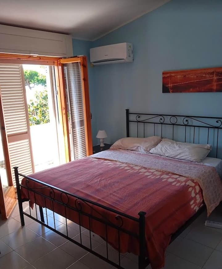 საძინებელი 1