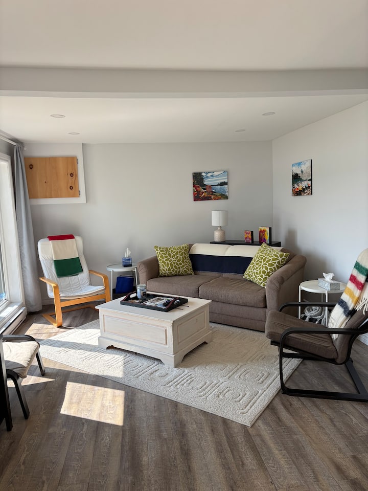 The Lake House In Fenelon Falls ~ Sturgeon Lake - Fenelon Falls