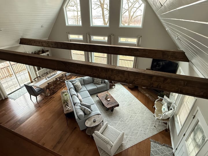 Lakefront Perch - Sleeps 14 - 卡姆登