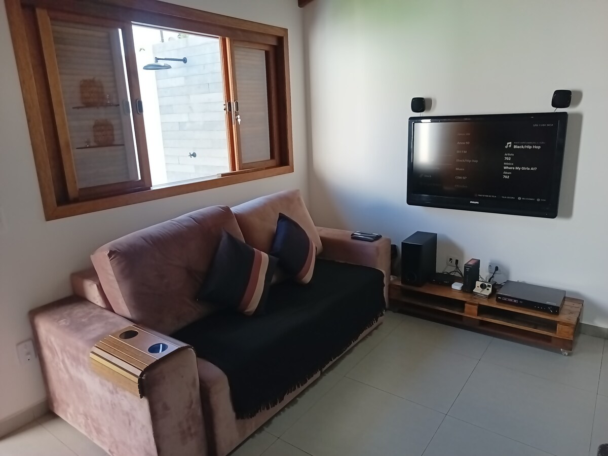 Popular Airbnb listing: Beautiful Edicule Maracana in Praia Grande