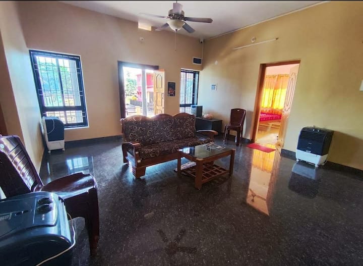 Aikya Homestay. A 5bhk Independent House (Non Ac). - Gokarna