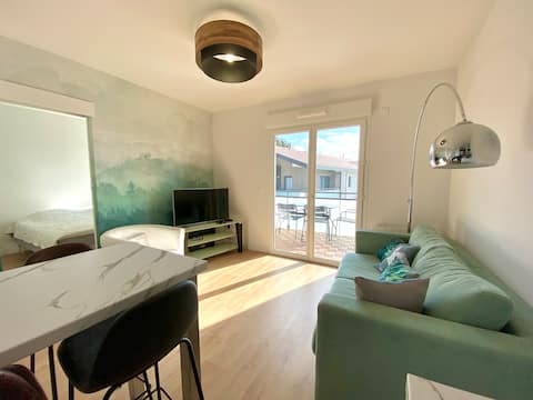 Modern & comfortable 2-bedroom apartment, close to Lake Geneva