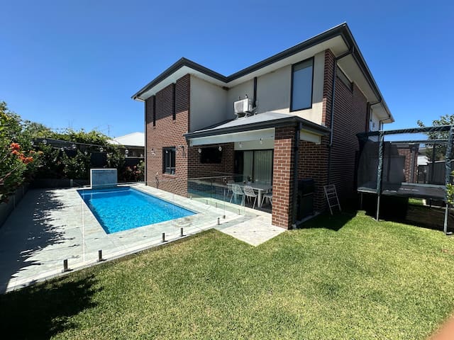 Surfcoast escape with pool