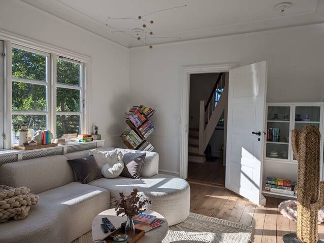 Hygge townhouse in green oasis gallery image 2