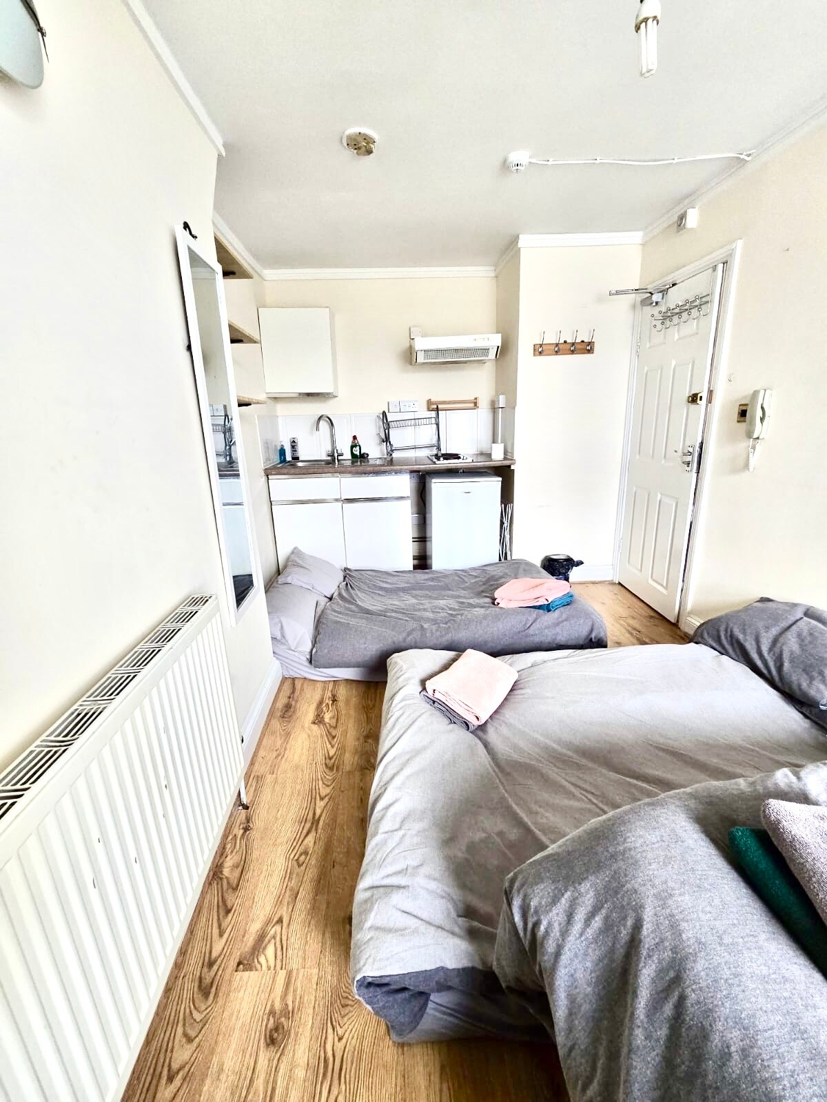 Condo · Wielki Londyn · ★Nowość · 1 sypialnia · 1 łóżko · 3 współdzielone łazienki