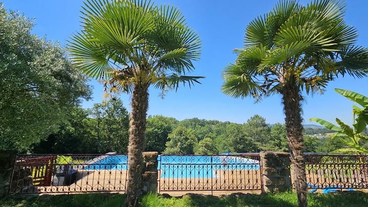 Gîte Les Sources: Gîte Côté Jardin - Corrèze