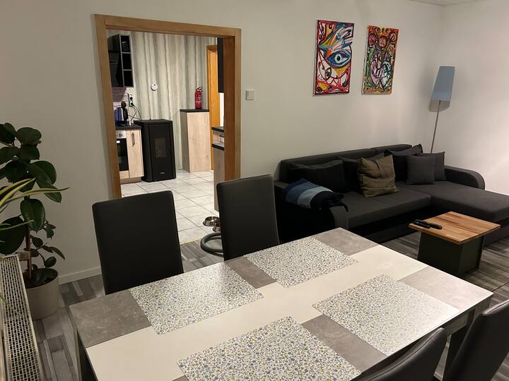 Forest-edge Apartment With Large Garden - Köln