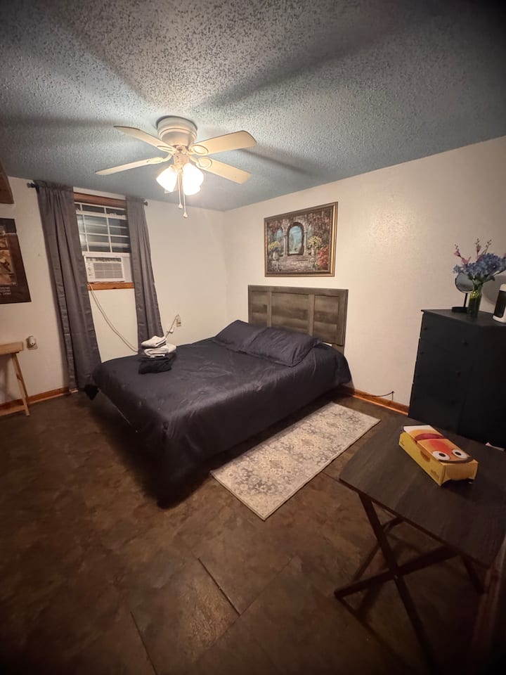 საძინებელი 1