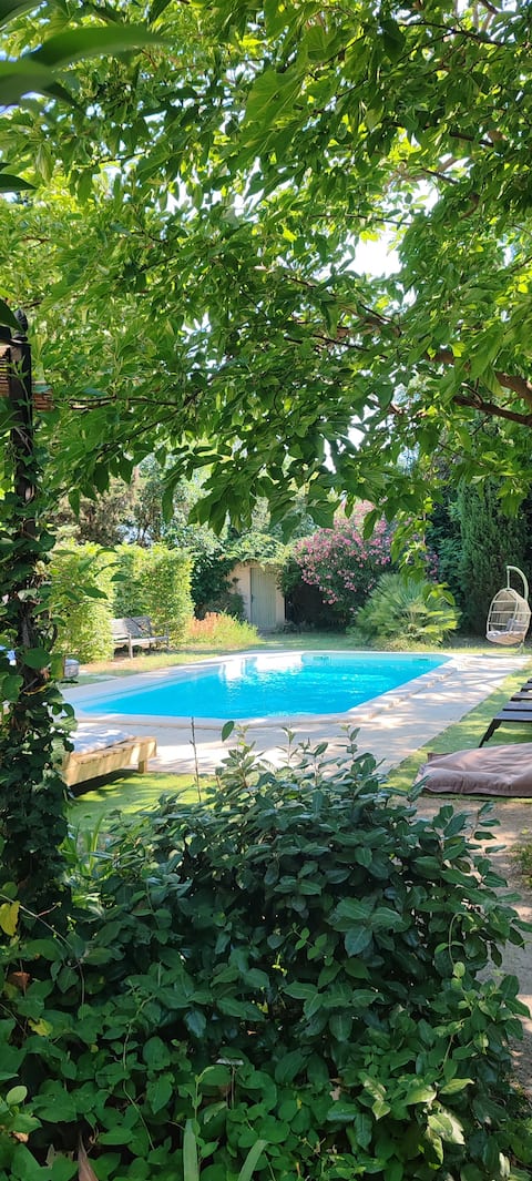 Old oil mill with heated pool 15p