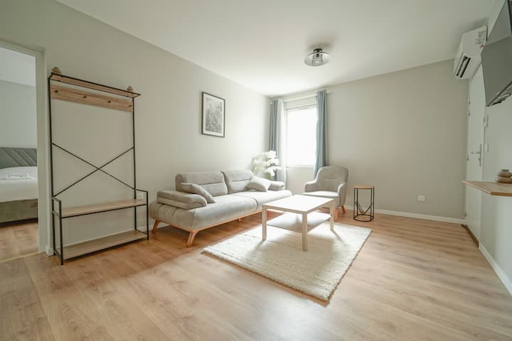 Appartement Deux Pièces - Saint-Ouen