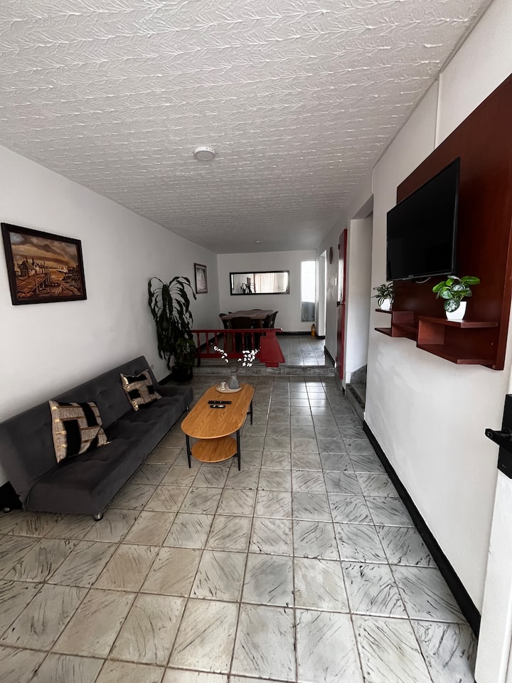 Casa En Buga, Barrio El Albergue - Guadalajara de Buga