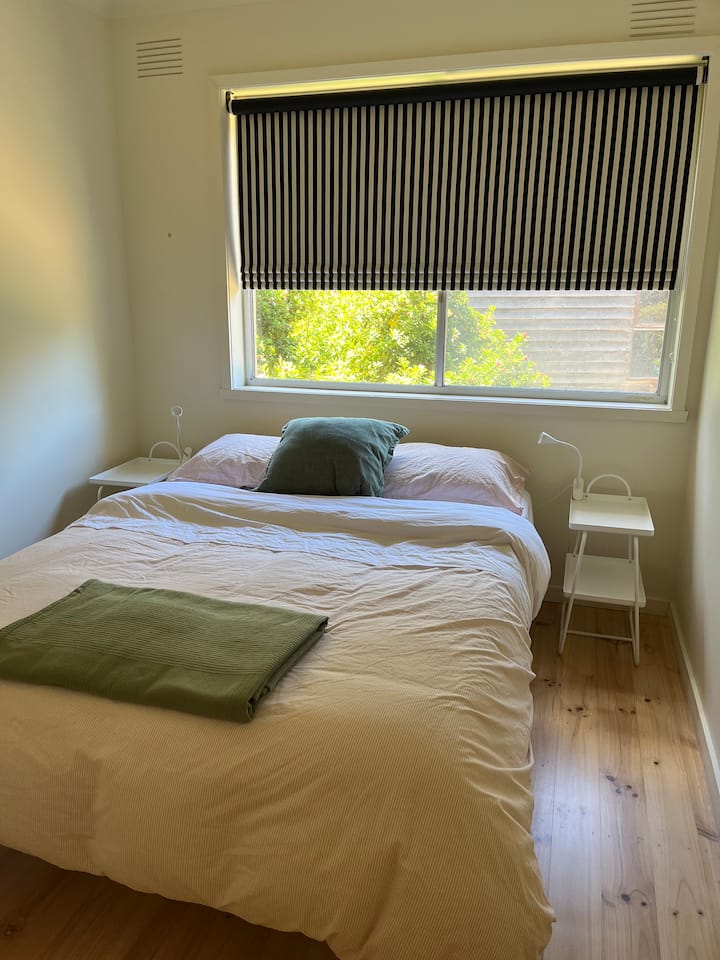 غرفة النوم 2