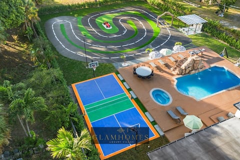 Unique Private Racing Track Villa in Miami/Cinema