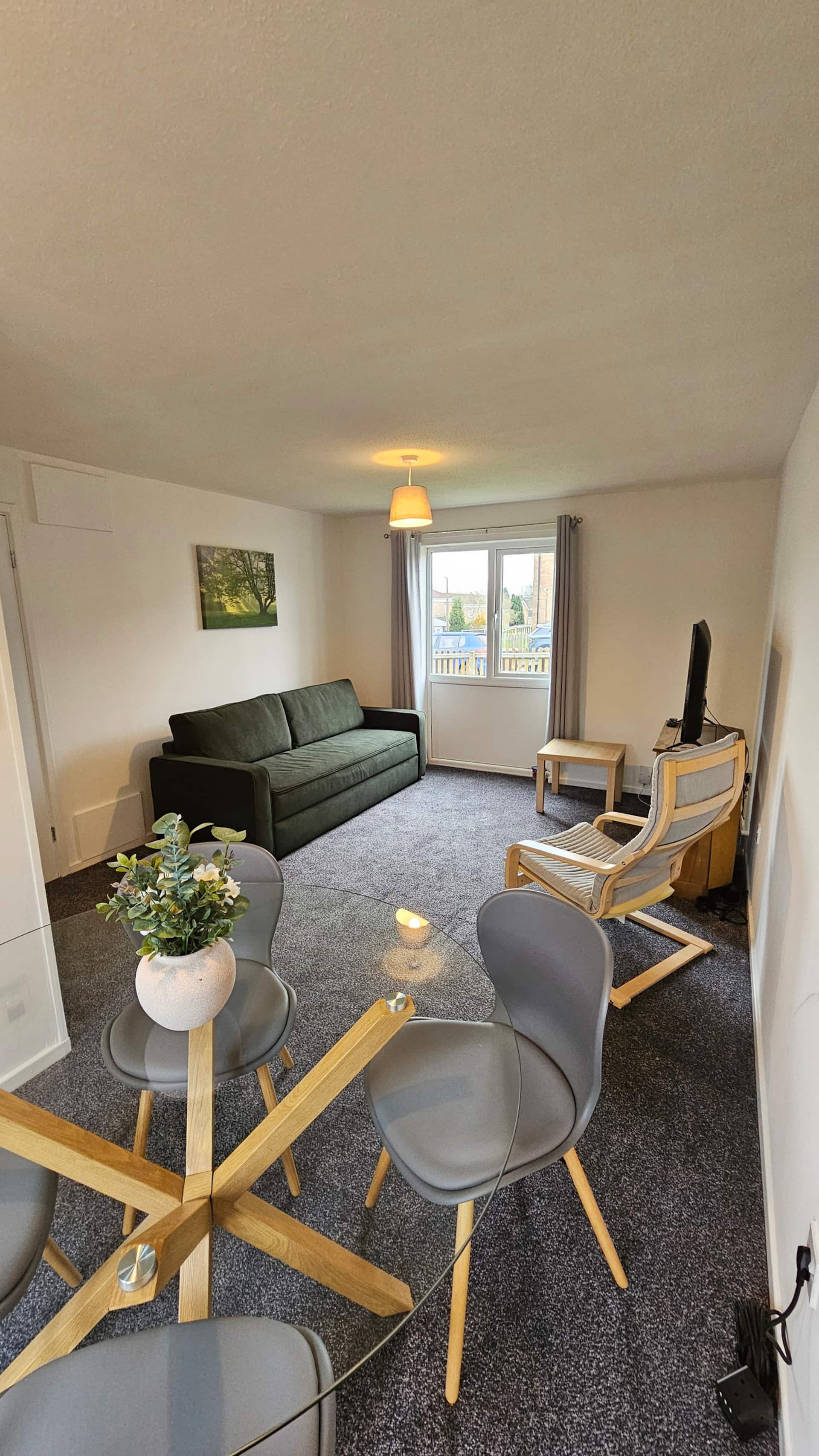 Whole flat · 7 mins to NEC & Airport · Sleeps 5