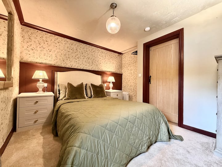 Second downstairs bedroom right next to the downstairs bathroom