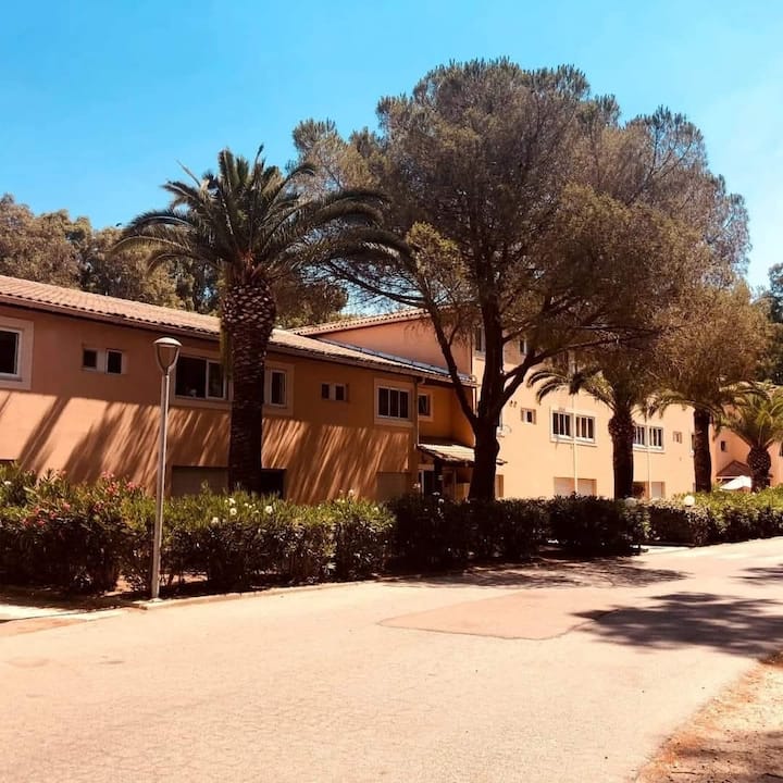 Appart En Résidence Près De La Plage - Calvi